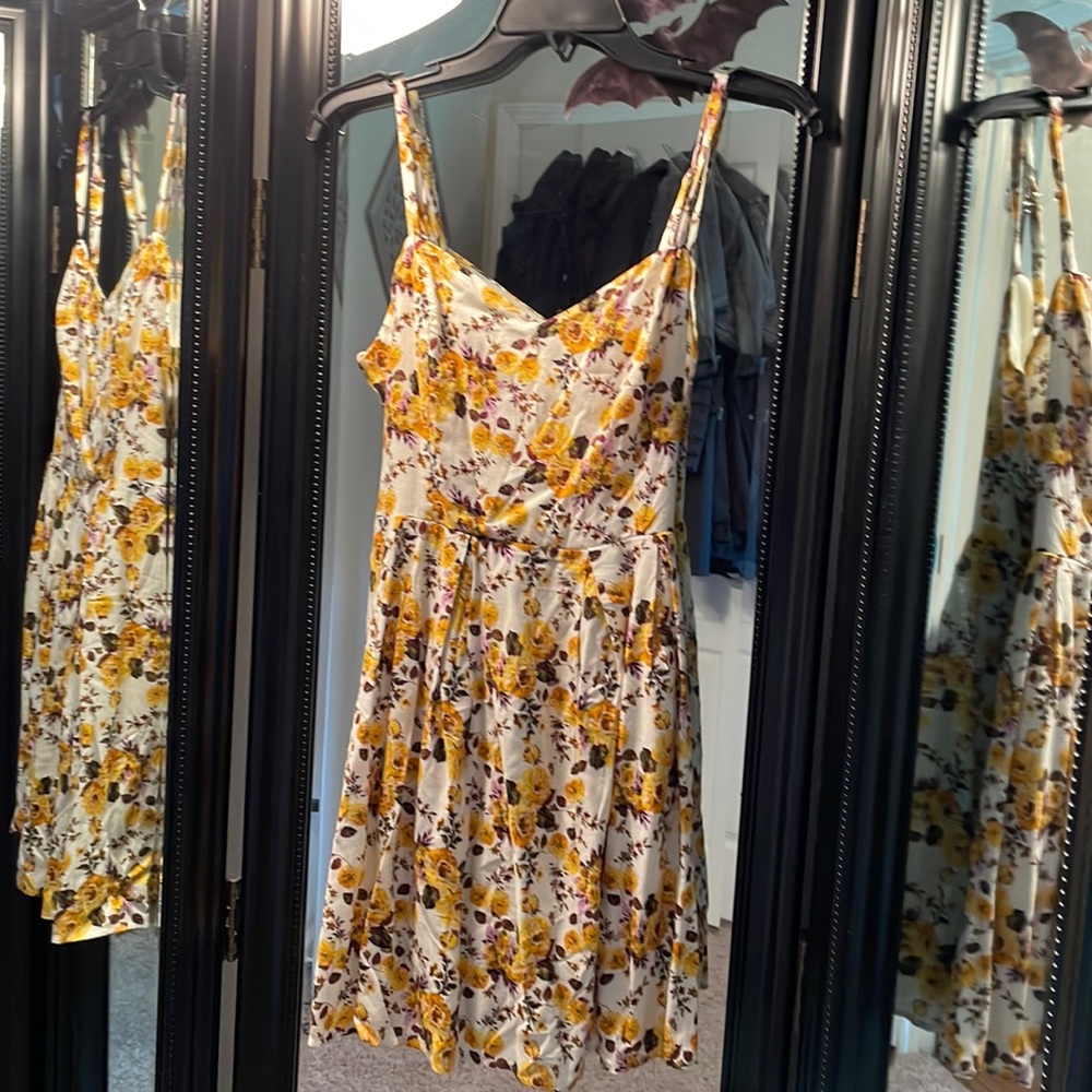💛Yellow Floral Forever 21 Sun Dress